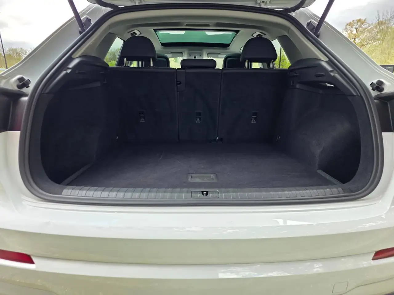 Audi Q3 снимка Audi Q3