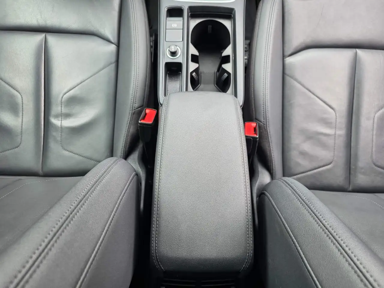 Audi Q3 снимка Audi Q3