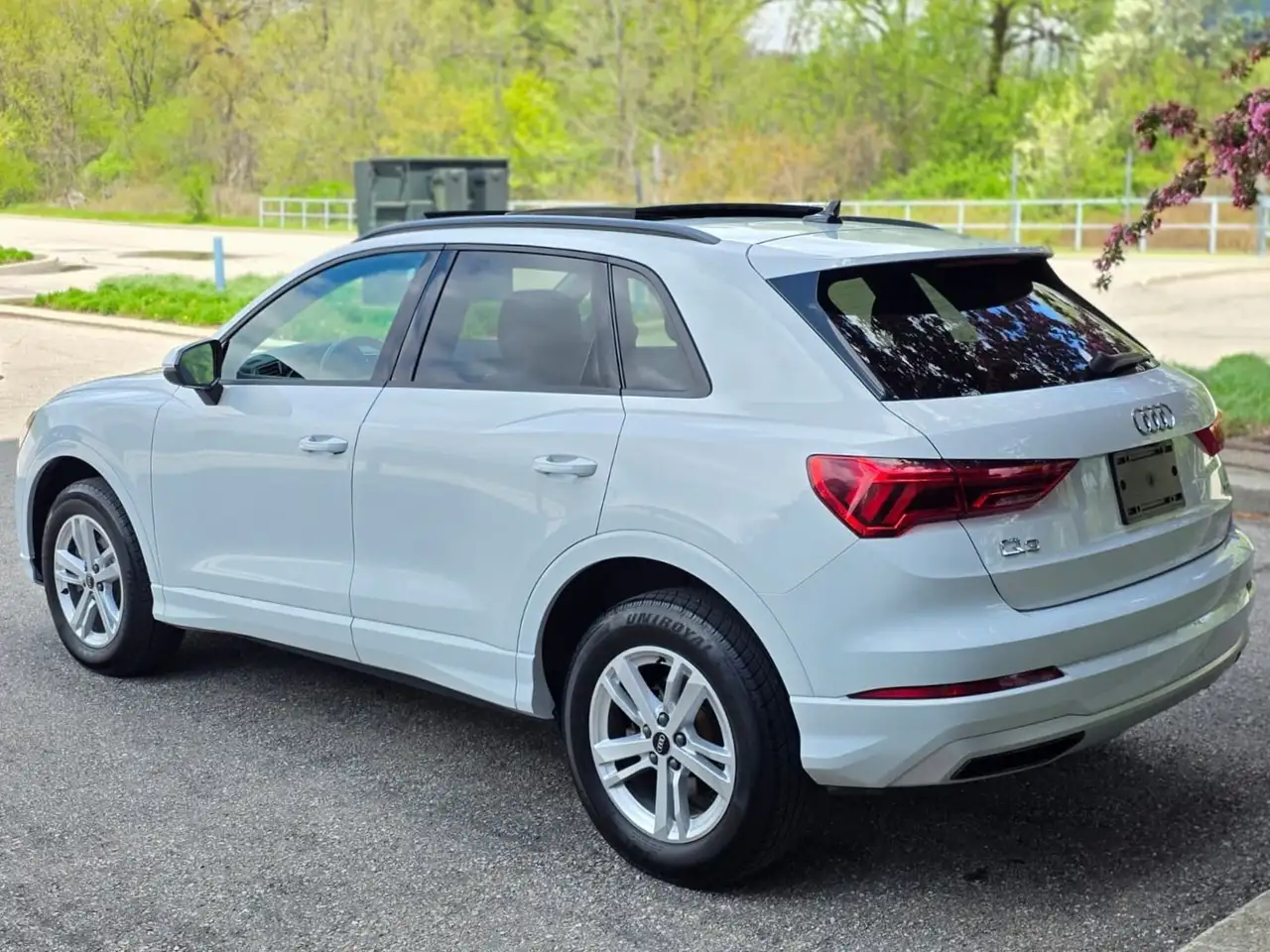 Audi Q3 снимка Audi Q3