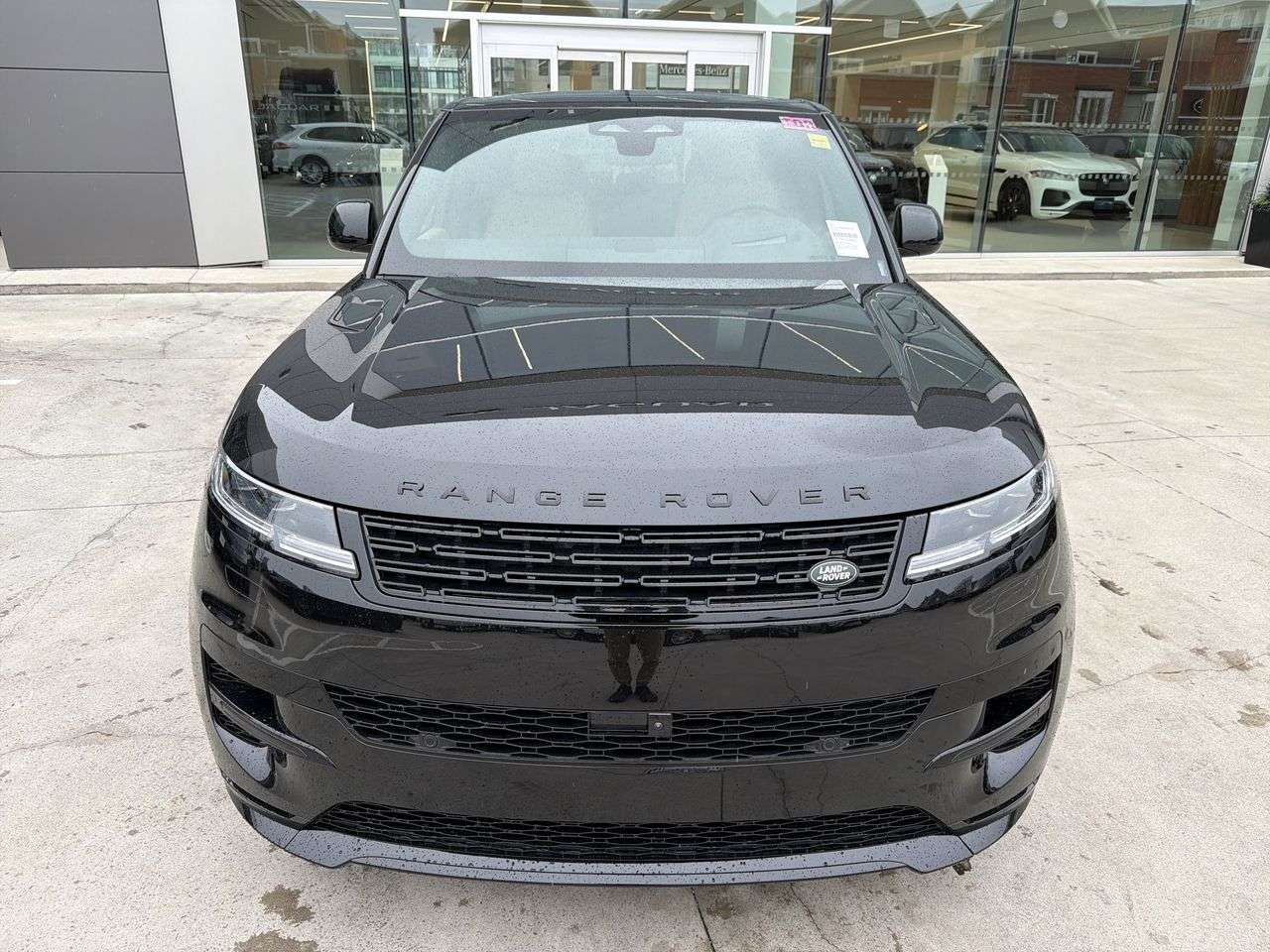 2026 Land Rover Range Rover Sport P530 Dynamic SE alt 3