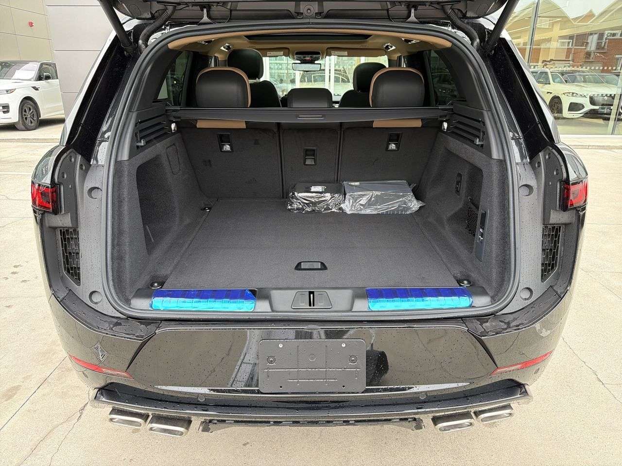 2026 Land Rover Range Rover Sport P530 Dynamic SE thumb 21