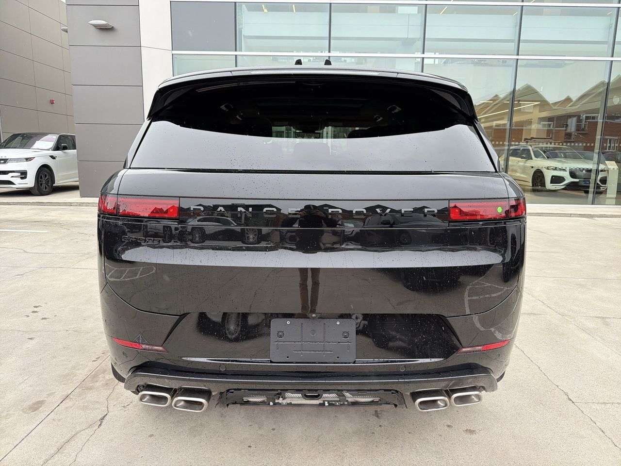 2026 Land Rover Range Rover Sport P530 Dynamic SE alt 4