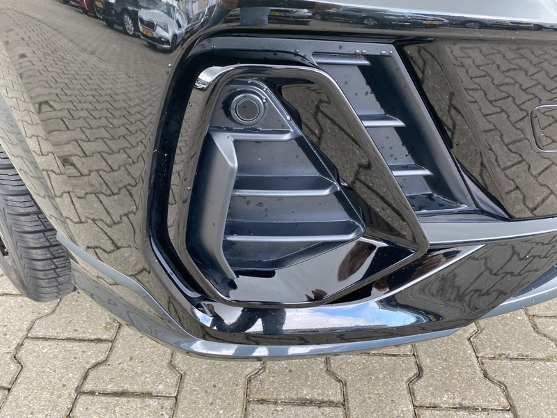 Audi Q3 Sportback 45 TFSI e S Edition 45 TFSI e S-Line ACC — photo 4