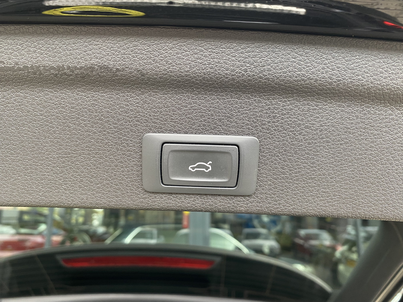 Audi Q3 Sportback 45 TFSI e S Edition 45 TFSI e S-Line ACC — photo 13