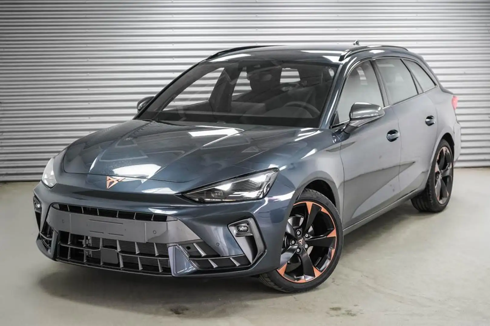CUPRA Leon Sportstourer ST 1,5 eTSI DSG Kombi - LAGER 110 ... Grau - 1