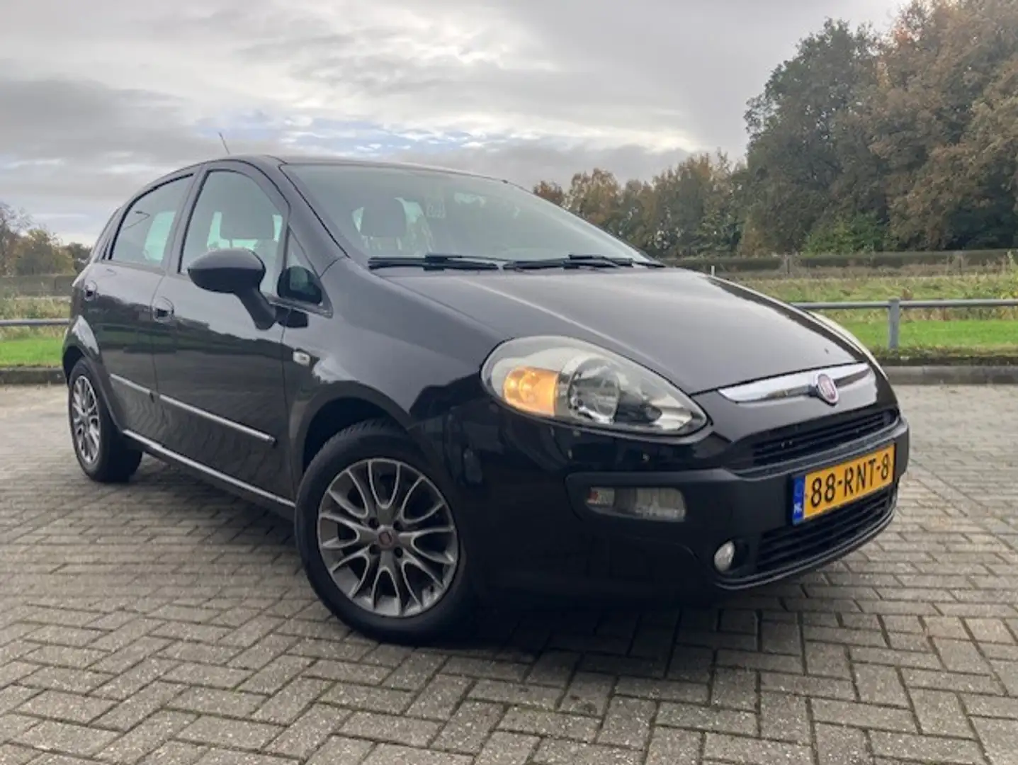 Fiat Punto Evo 1.3 M-Jet Dynamic ORG NL, AIRCO, AUTO MET WERK! EX Zwart - 2