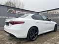 Alfa Romeo Giulia Sprint Q2 mit Veloce Paket Weiß - thumbnail 4