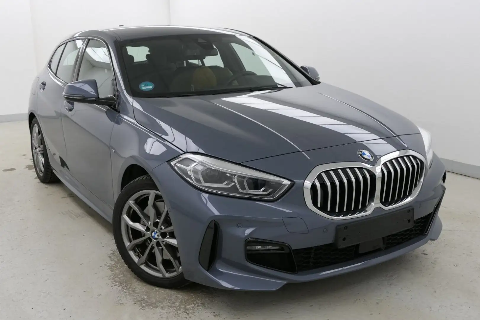 BMW 120 i Steptronic "Modell M Sport" Grau - 2