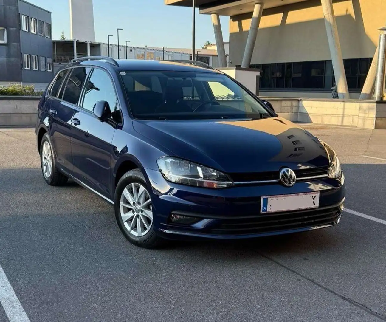 Volkswagen Golf Variant Golf Variant 1,6 TDI SCR Blau - 1