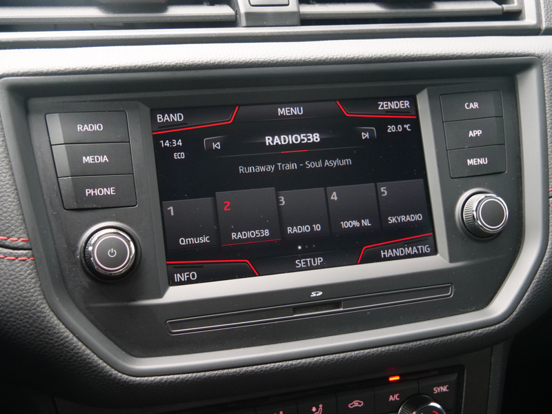 SEAT Arona 1.0 TSI FR 116Pk Apple Carplay / Camera / Trekhaak — photo 18