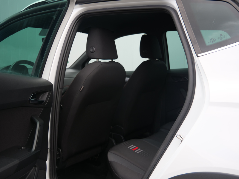 SEAT Arona 1.0 TSI FR 116Pk Apple Carplay / Camera / Trekhaak — photo 30