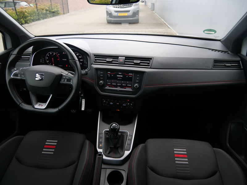 SEAT Arona 1.0 TSI FR 116Pk Apple Carplay / Camera / Trekhaak — photo 33