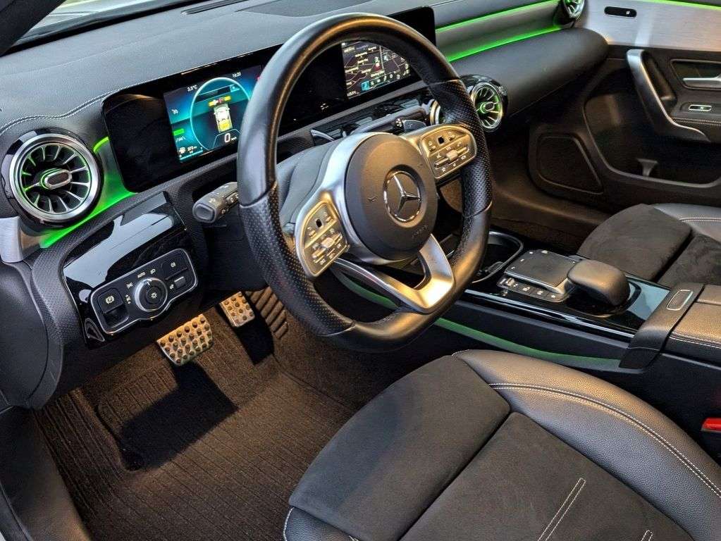 Mercedes-Benz A 250