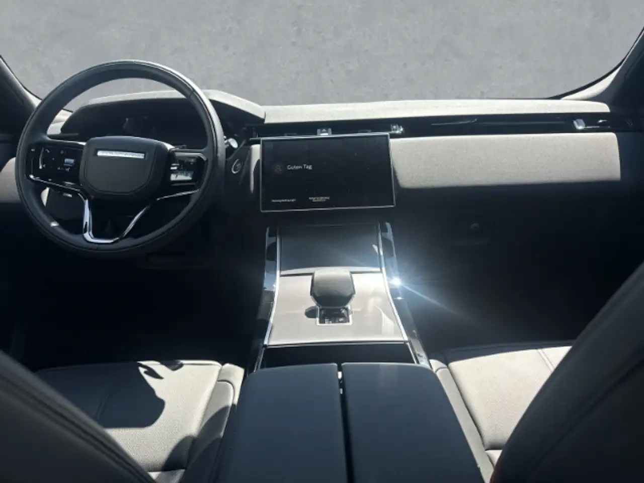 Land Rover Range Rover Velar 2026