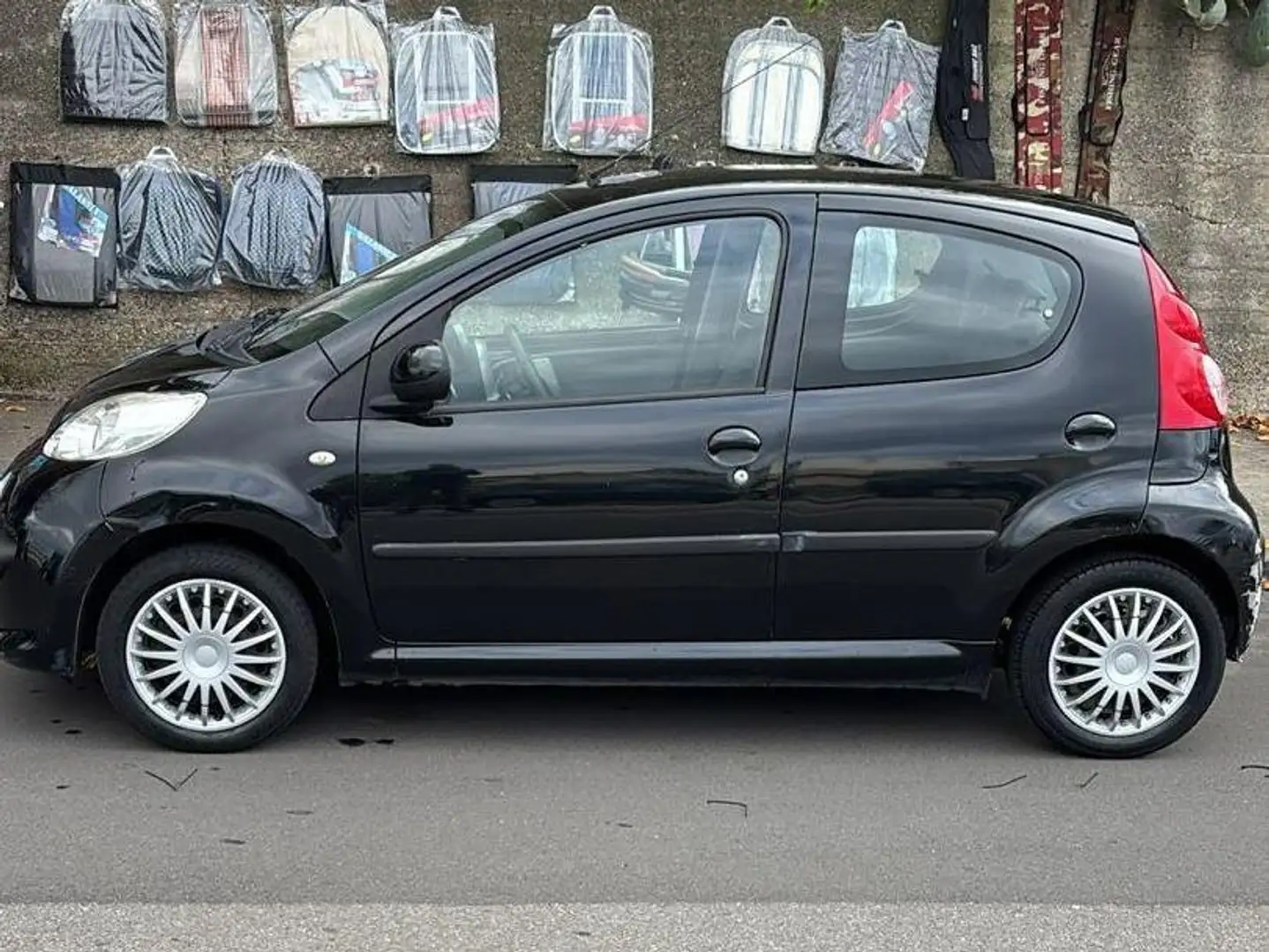 Peugeot 107 1.0 68CV Nero - 2