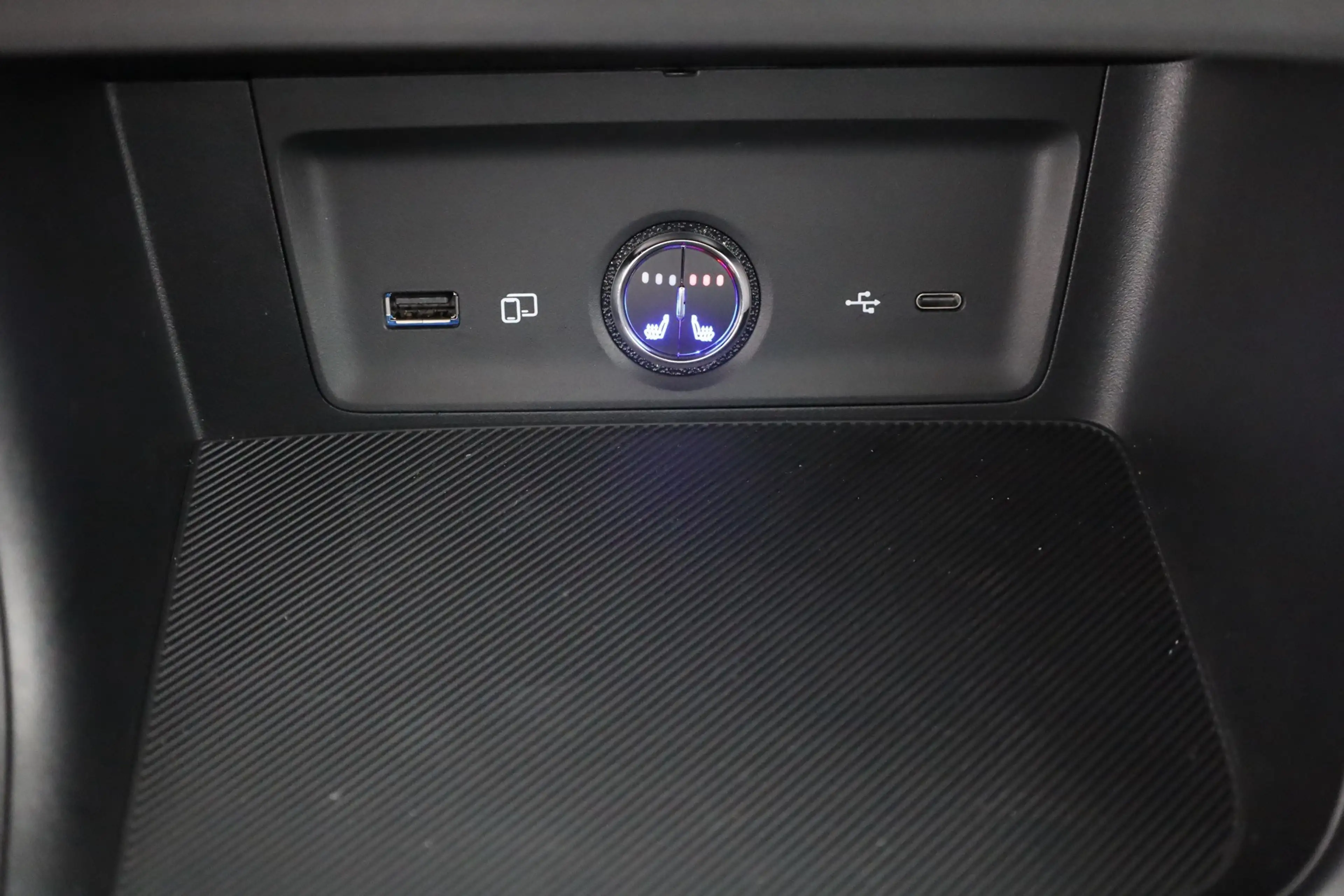 MG ZS 1.5 VTi-Tech Standard Navi Kamera Tempomat — photo 12