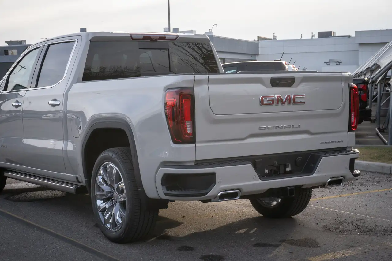 GMC Sierra 1500 снимка GMC Sierra 1500