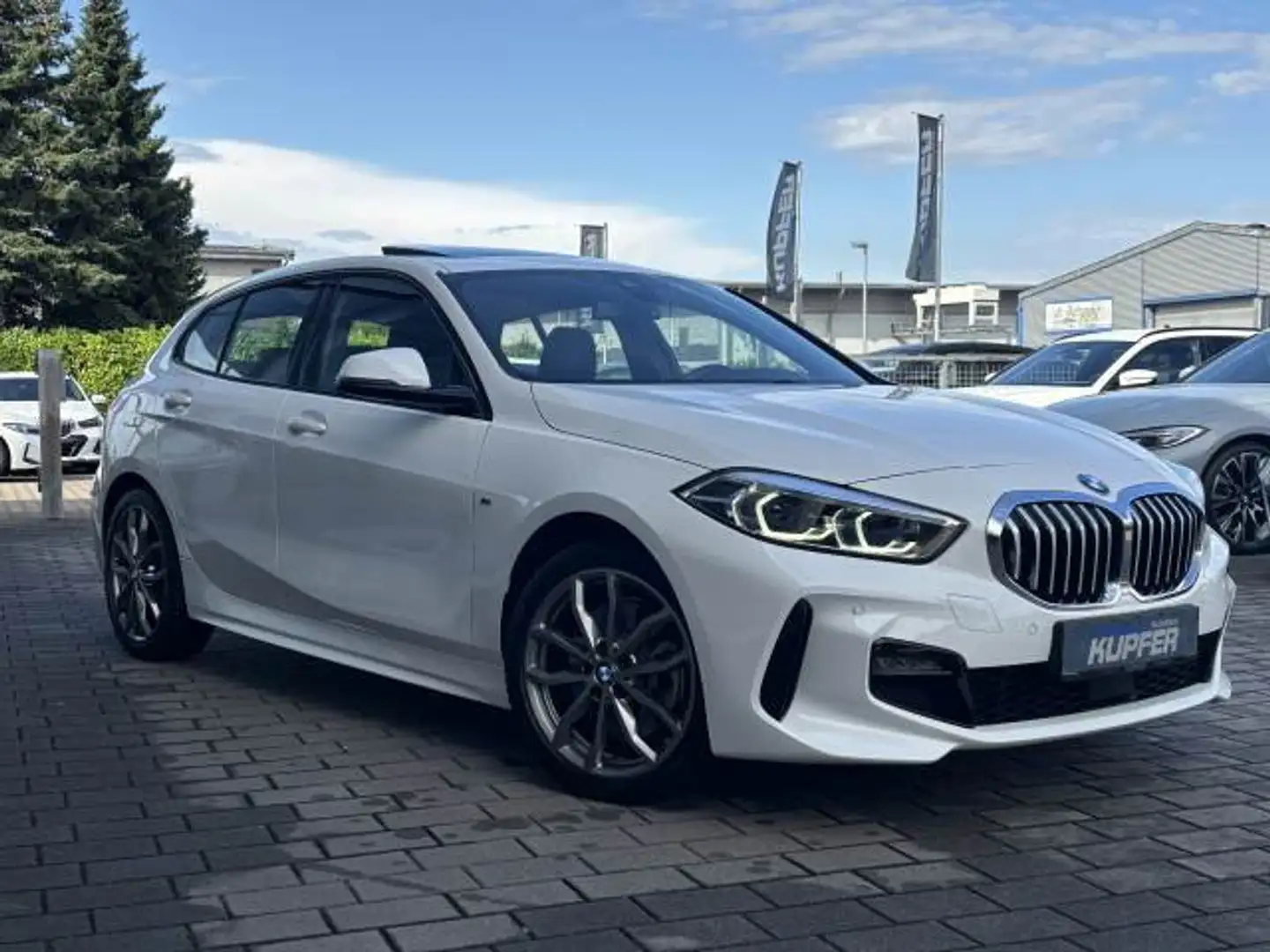 BMW 120 i M Sportpaket Aut°Pano°beh.M-MFL-18-Wirel. Blanc - 2