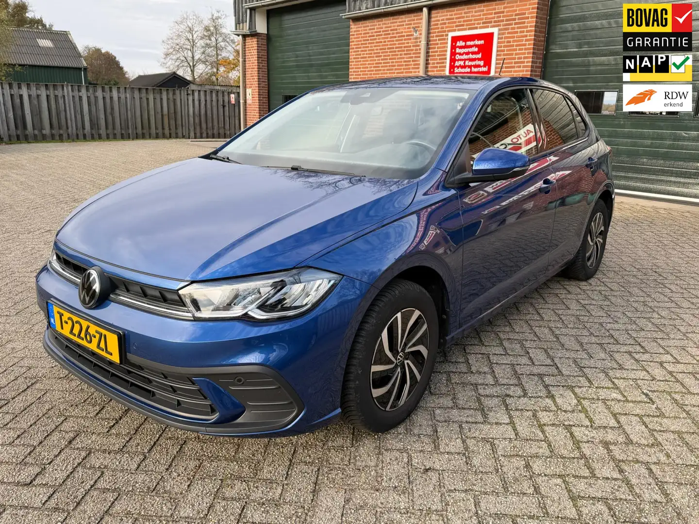 Volkswagen Polo 1.0 TSI Life Carplay Parkeersensoren Digital Dash Blau - 1