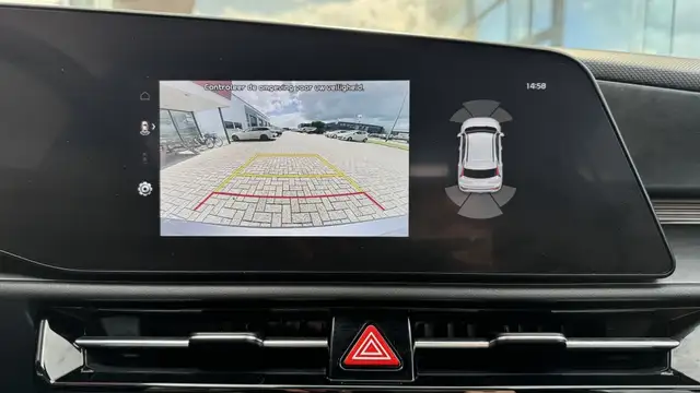 Kia E-Niro view 18