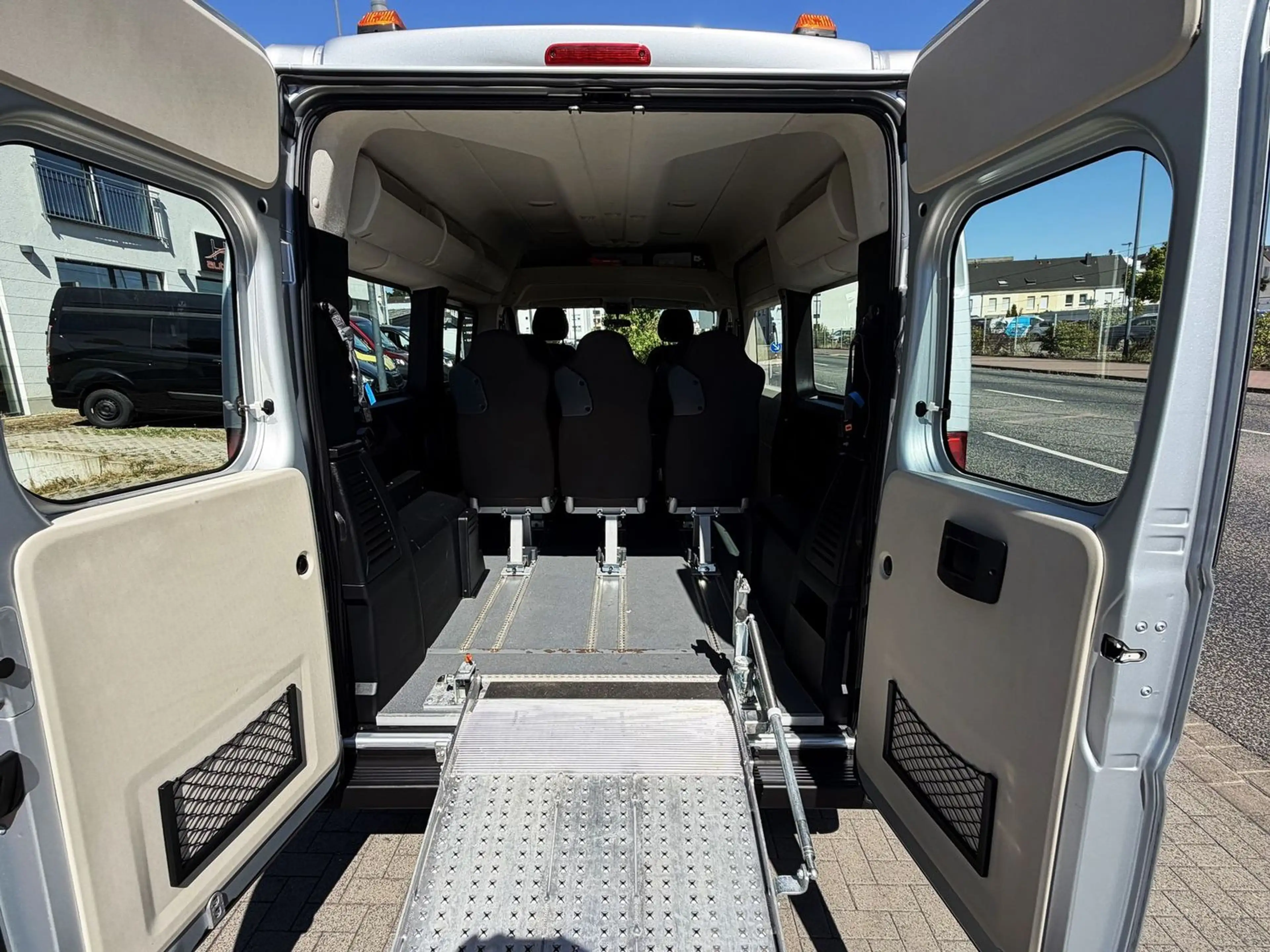 Fiat Ducato 150 L2H2/8-Sitzer/Behindertengerecht — photo 14