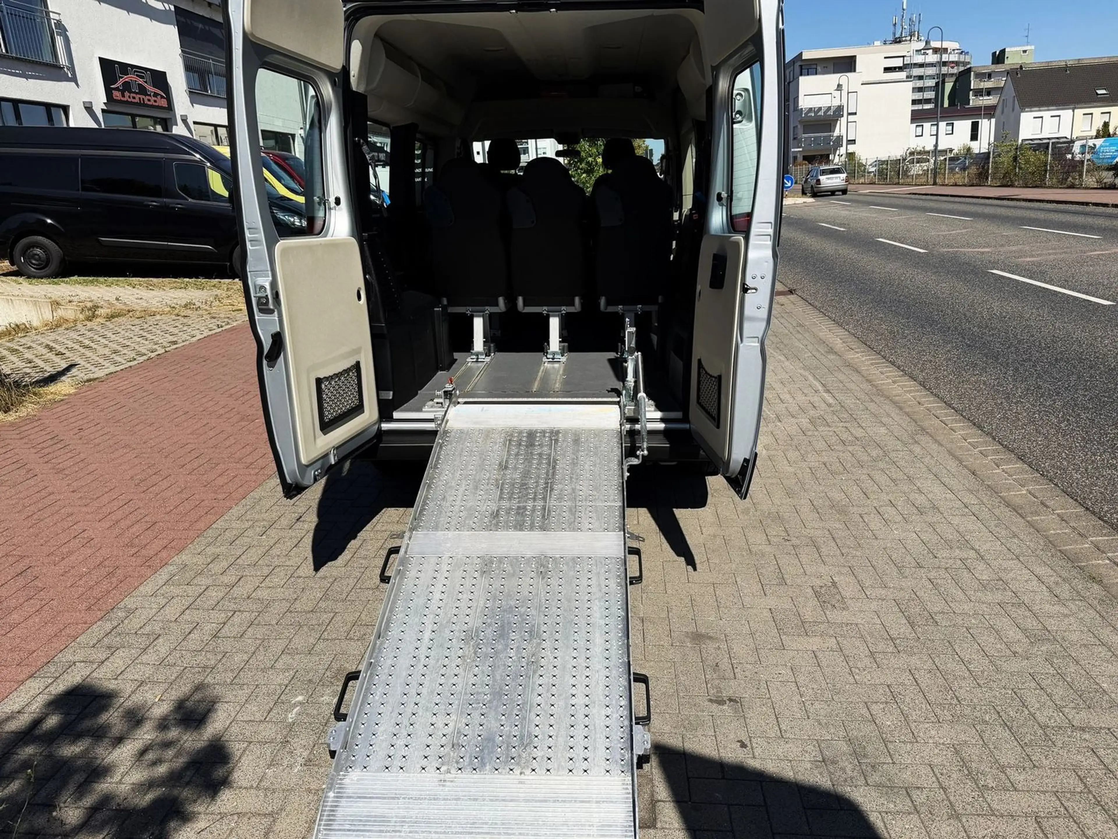 Fiat Ducato 150 L2H2/8-Sitzer/Behindertengerecht — photo 24