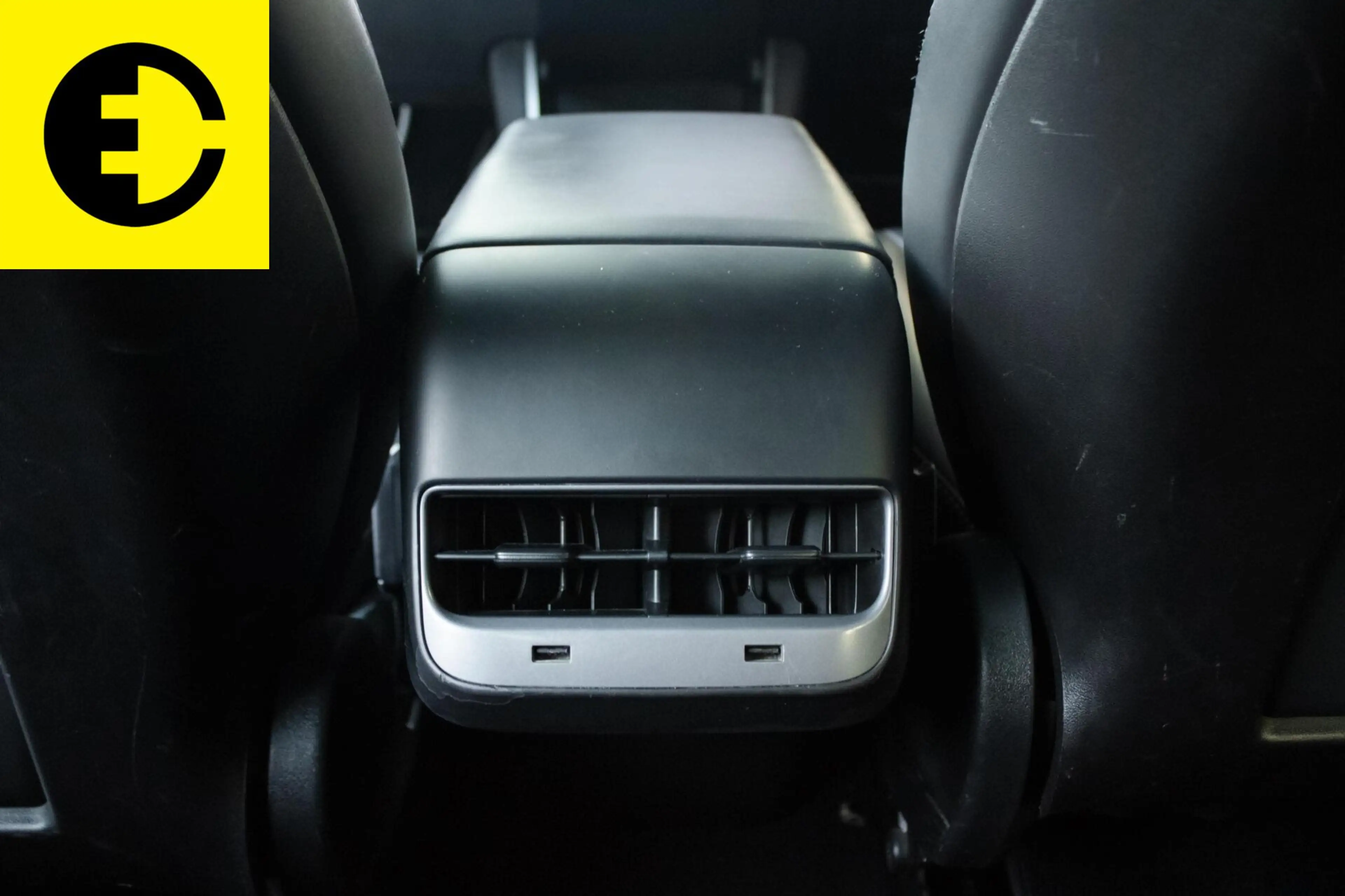 Tesla Model 3 Long Range AWD 75 kWh | Trekhaak | Stoelverwarming — photo 8
