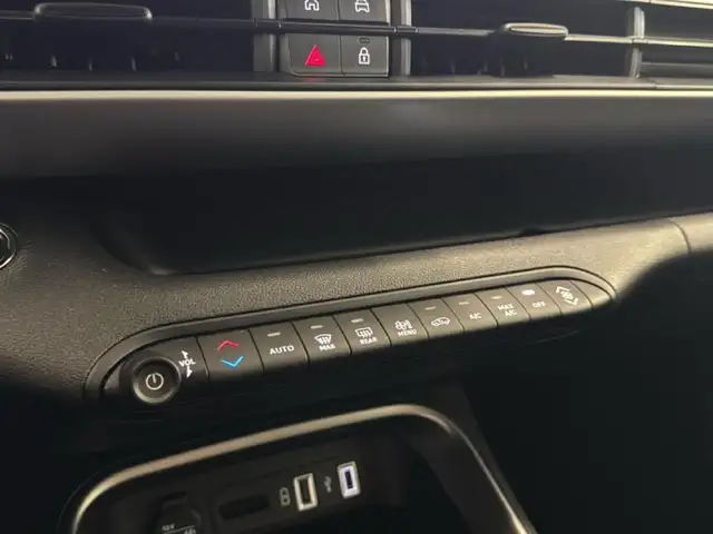 Jeep Avenger view 12