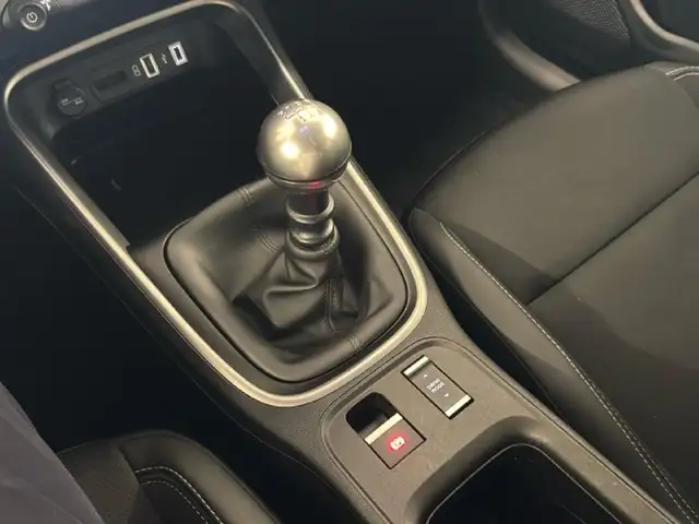 Jeep Avenger view 13