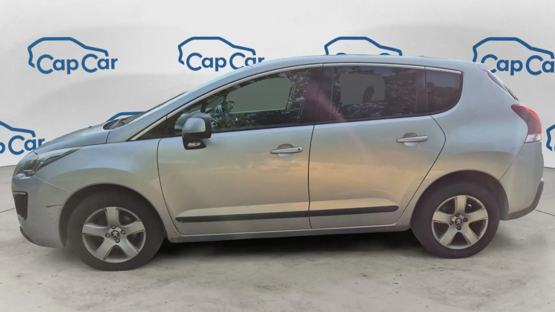 Peugeot 3008 1.6 BlueHdi 120 BVA Allure - Automatique - 2