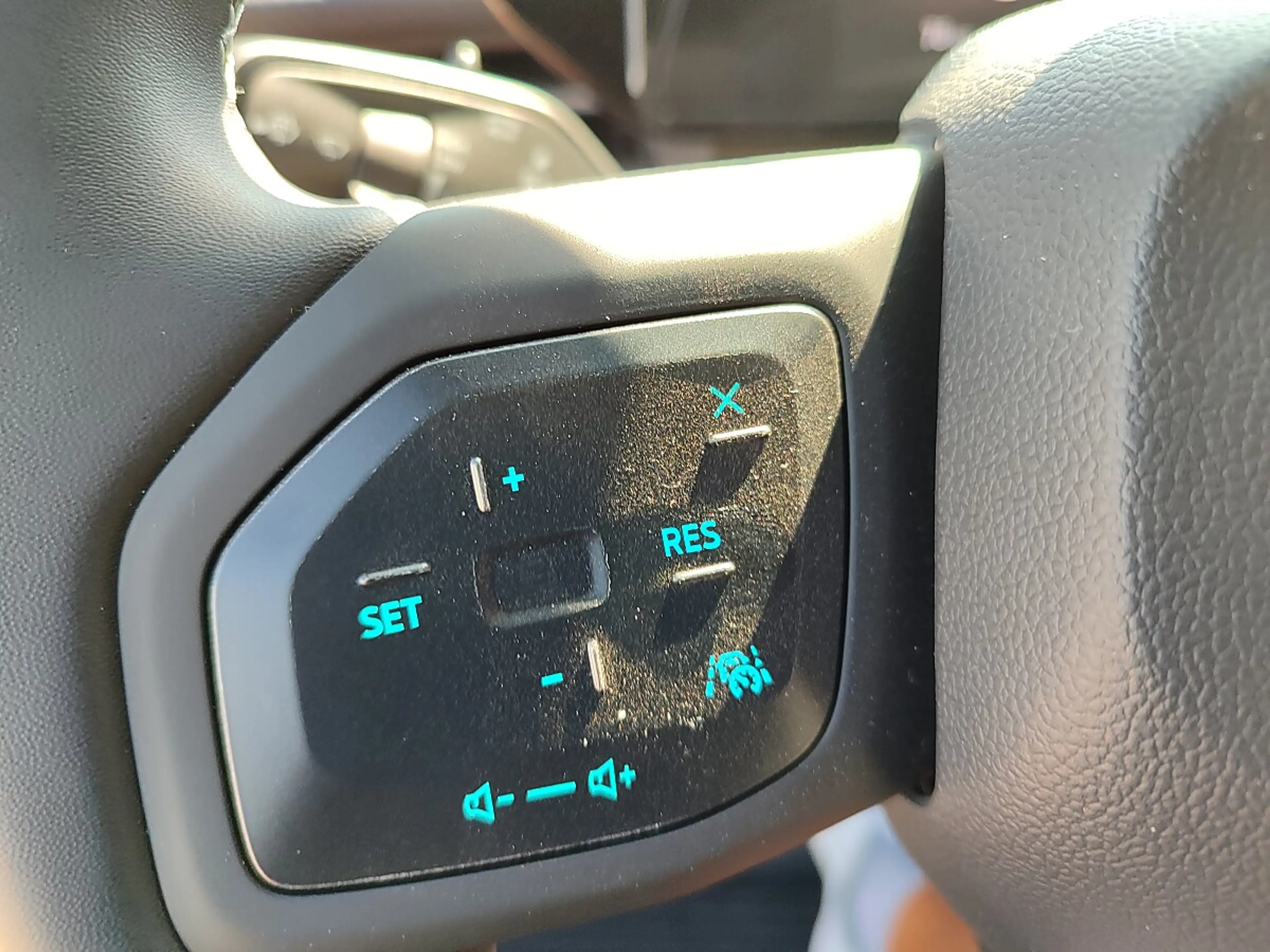 Ford Explorer Elektro 77kWh Premium — photo 13