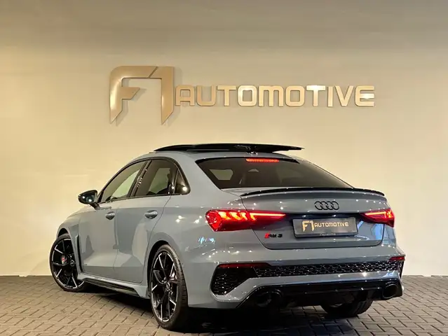 Audi RS3 view 8