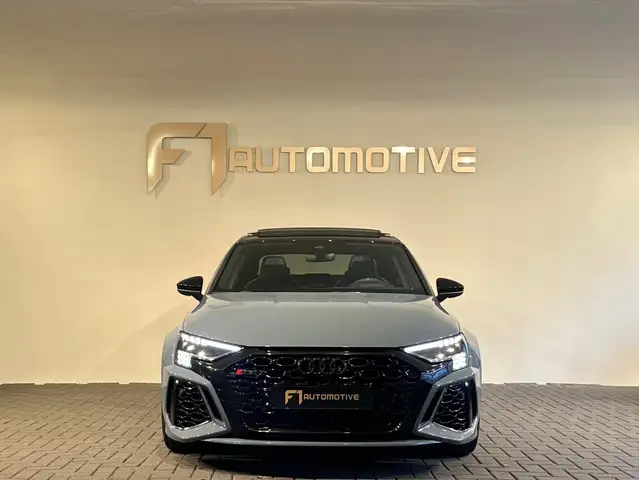 Audi RS3 view 9