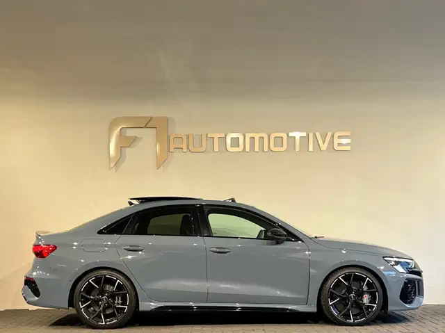Audi RS3 view 10