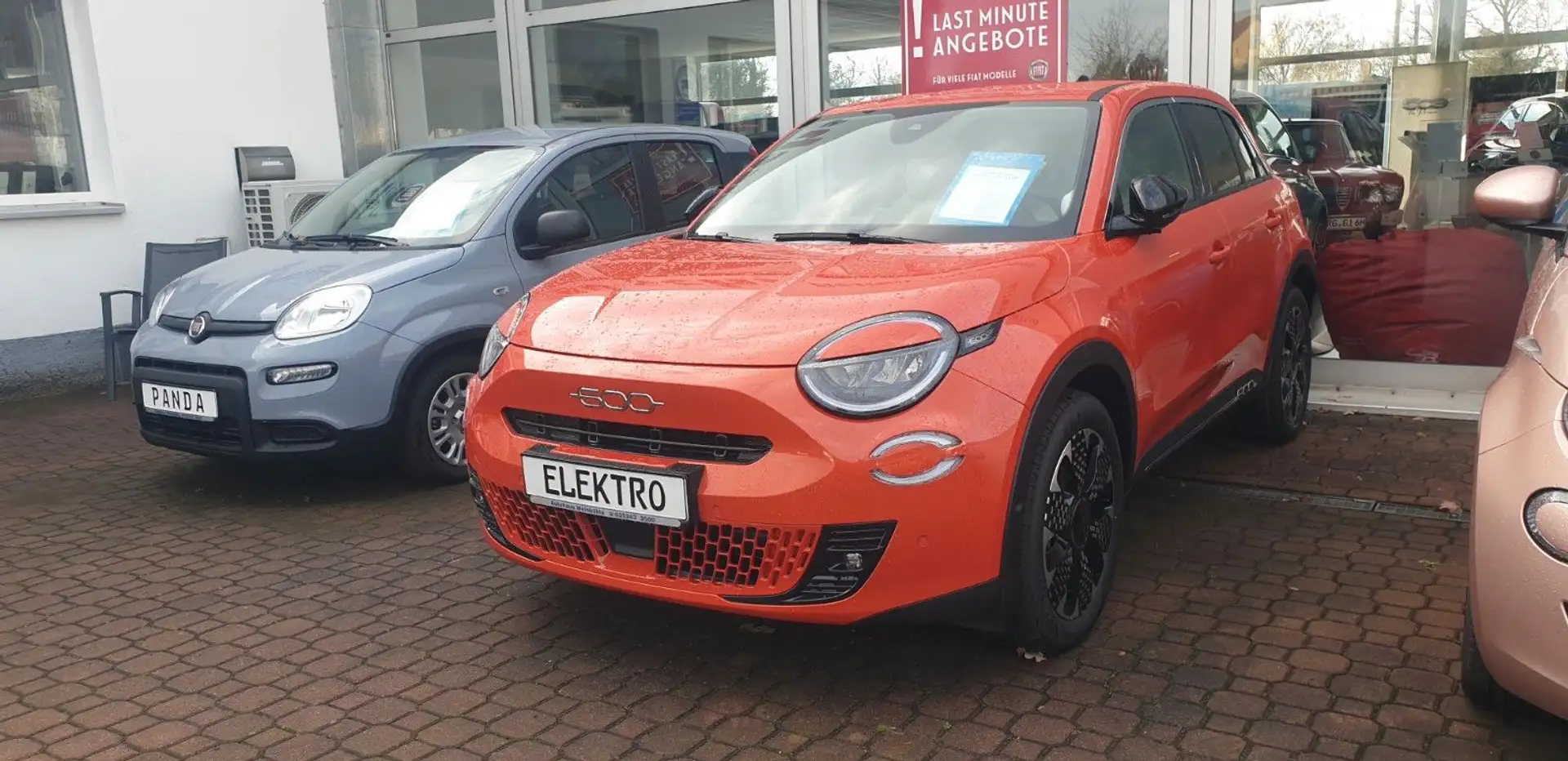 Fiat 600e la Prima Orange - 1