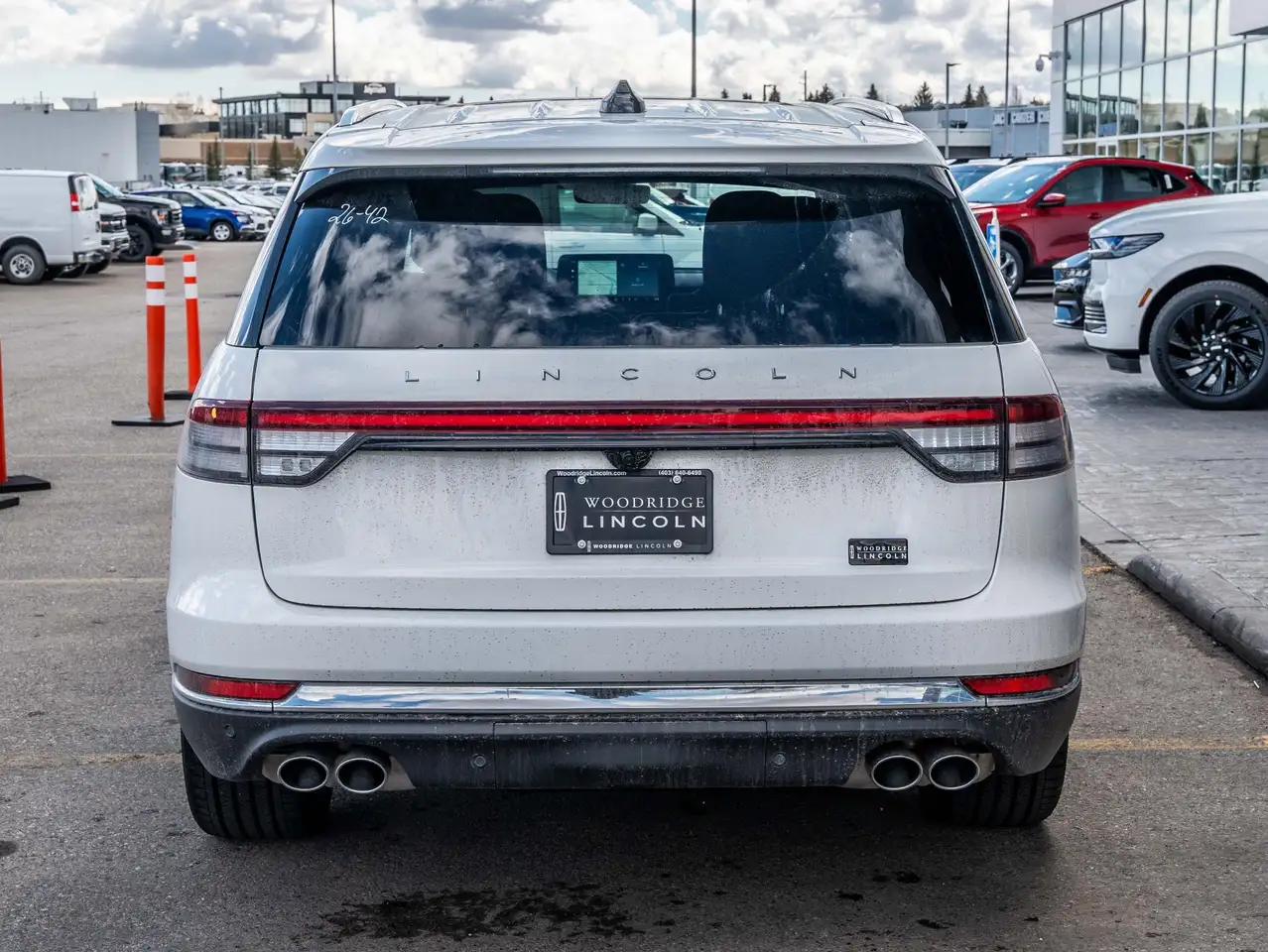 Lincoln Aviator снимка Lincoln Aviator