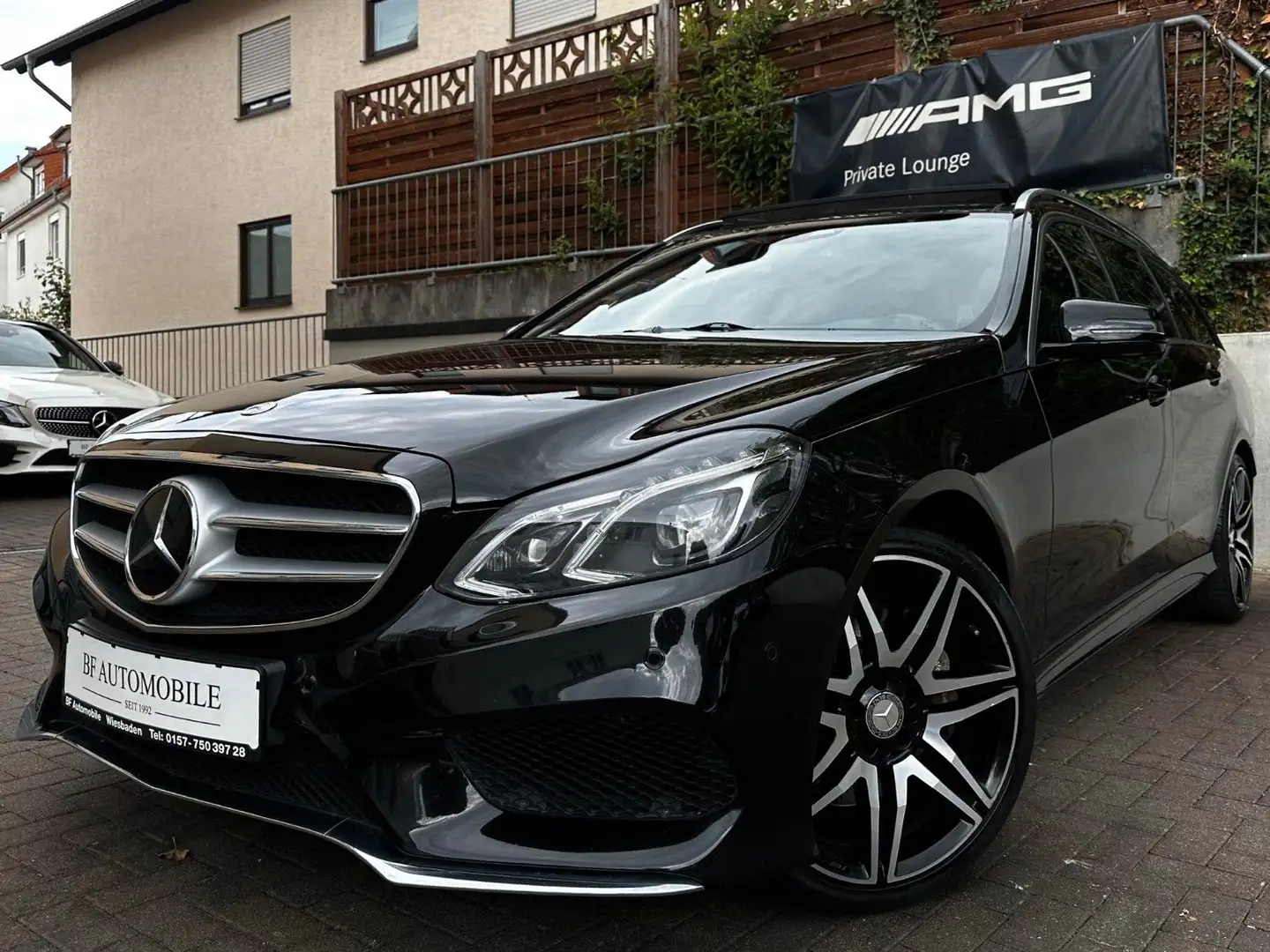 Mercedes-Benz E 400 3x AMG Edition PANO*HK7*Distr+*ILS*Kamera Noir - 1