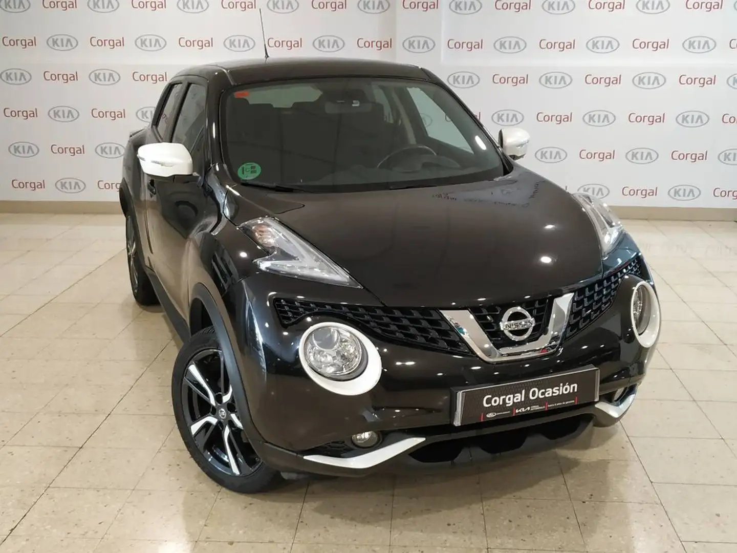 Nissan Juke 1.5dCi Tekna 4x2 Schwarz - 2