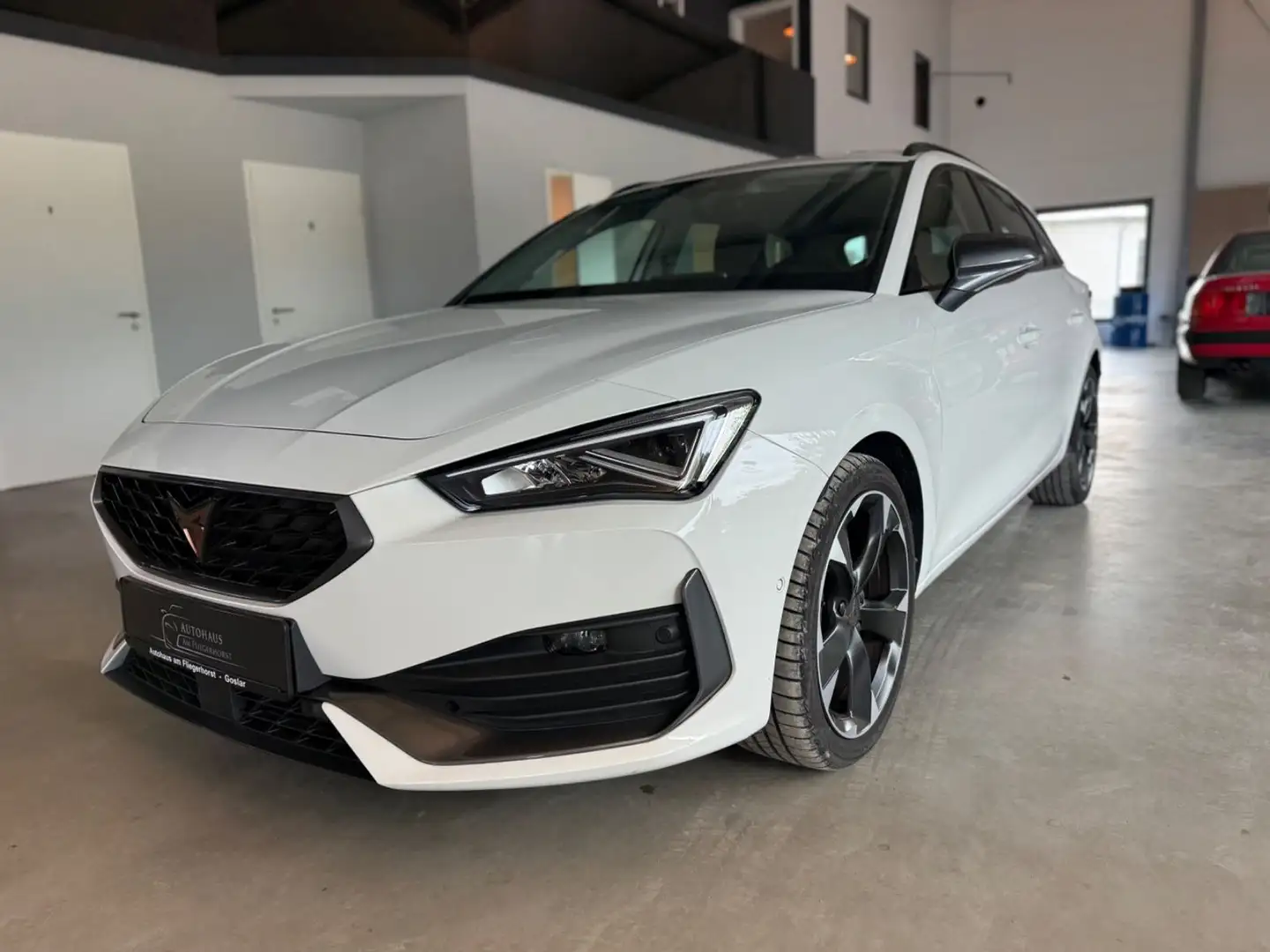 CUPRA Leon Sportstourer 2.0 TDI LED/Kam/Navi/Temp Blanc - 1