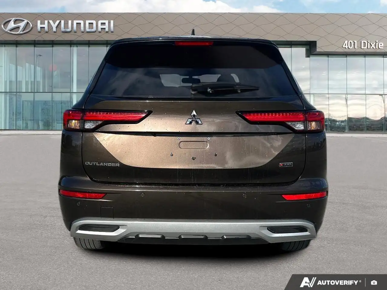 Mitsubishi Outlander снимка Mitsubishi Outlander
