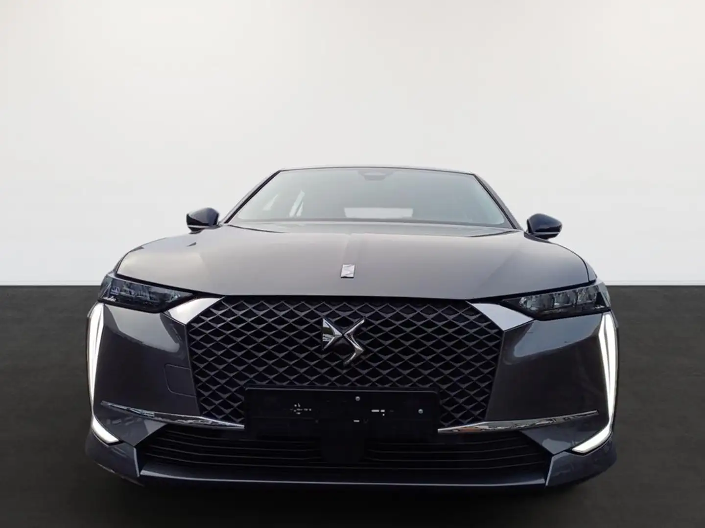 DS Automobiles DS 4 PureTech 130 Bastille+ Grau - 2