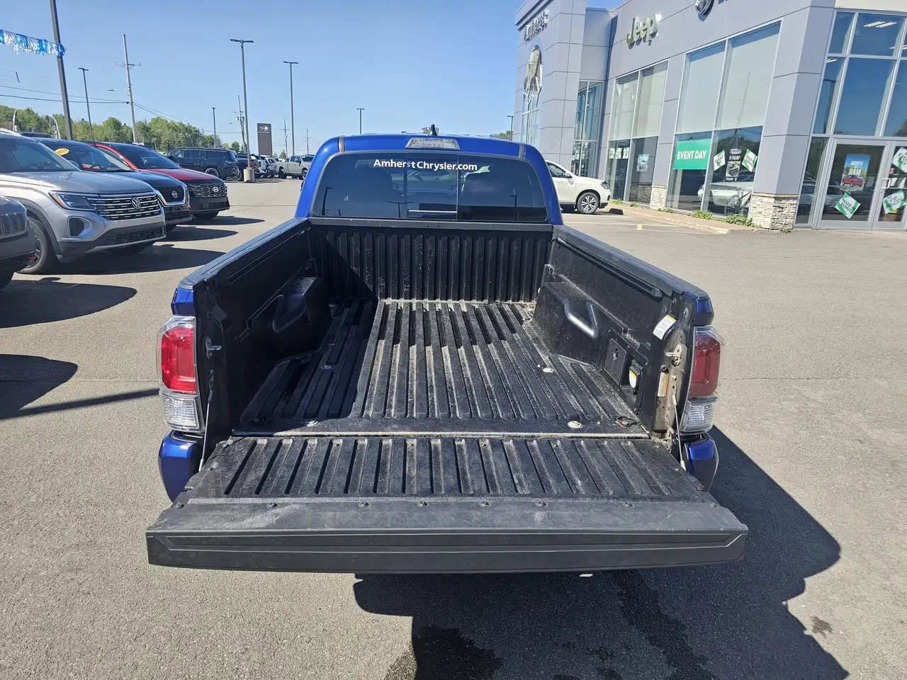 Toyota Tacoma снимка Toyota Tacoma