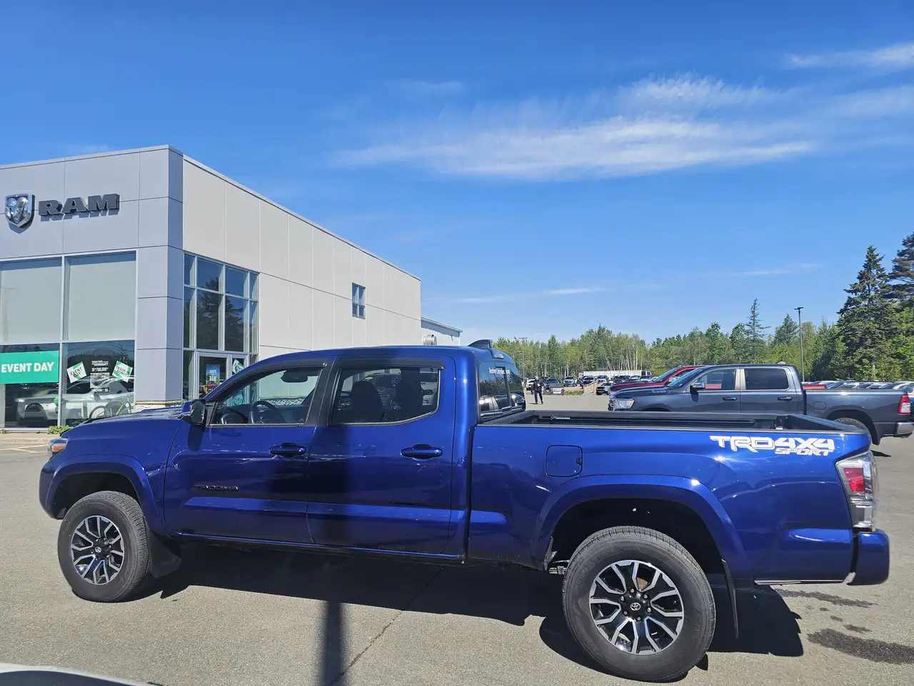 Toyota Tacoma снимка Toyota Tacoma