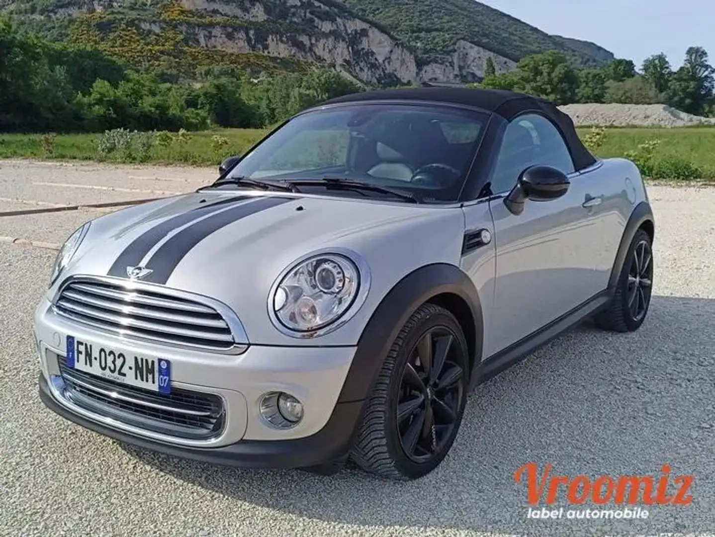 MINI Cooper 1.6 120 COOPER Schwarz - 1