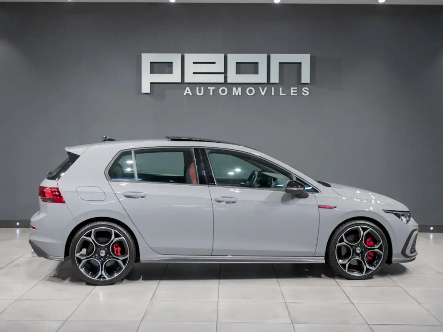 Volkswagen Golf GTI 2.0 TSI 180kW Gris - 2