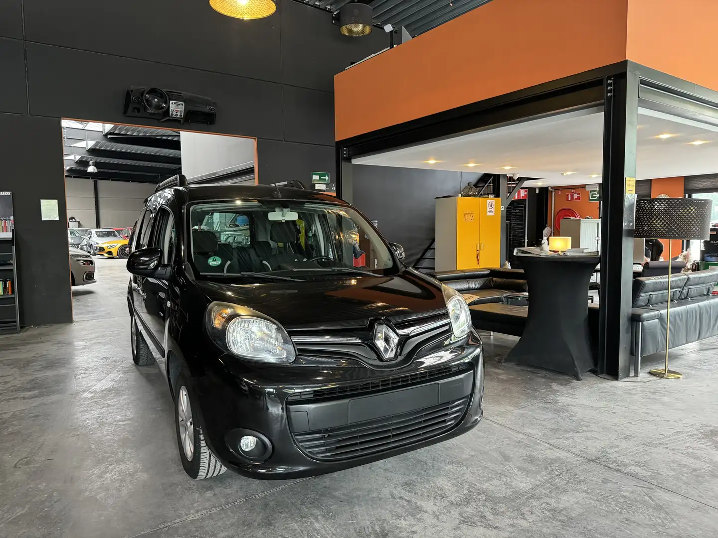 Renault Kangoo 1.2 TCe - A/C - NAVI - MEDIA/TEL/BLTH - LIM/REG Fekete - 1