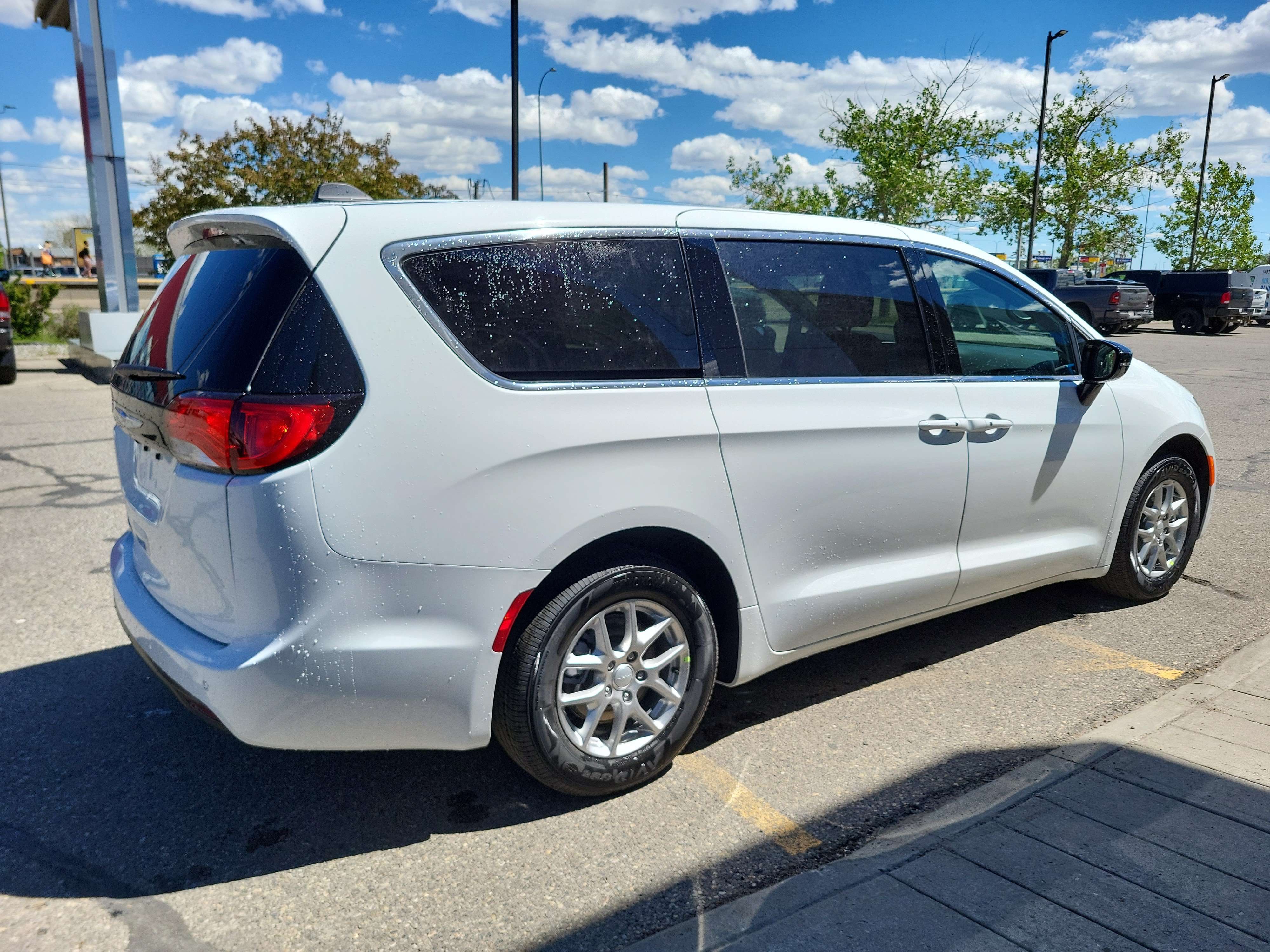 2027 Chrysler Grand Caravan