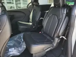 Chrysler Grand Caravan 2027 — фото 22