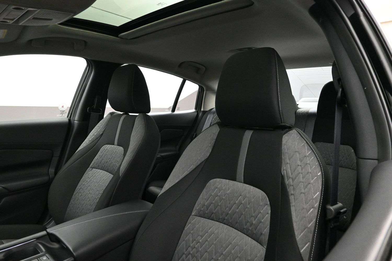 2026 Nissan Sentra Just Arrived & Fully Certified ****CPO Rates Avail — photo 1