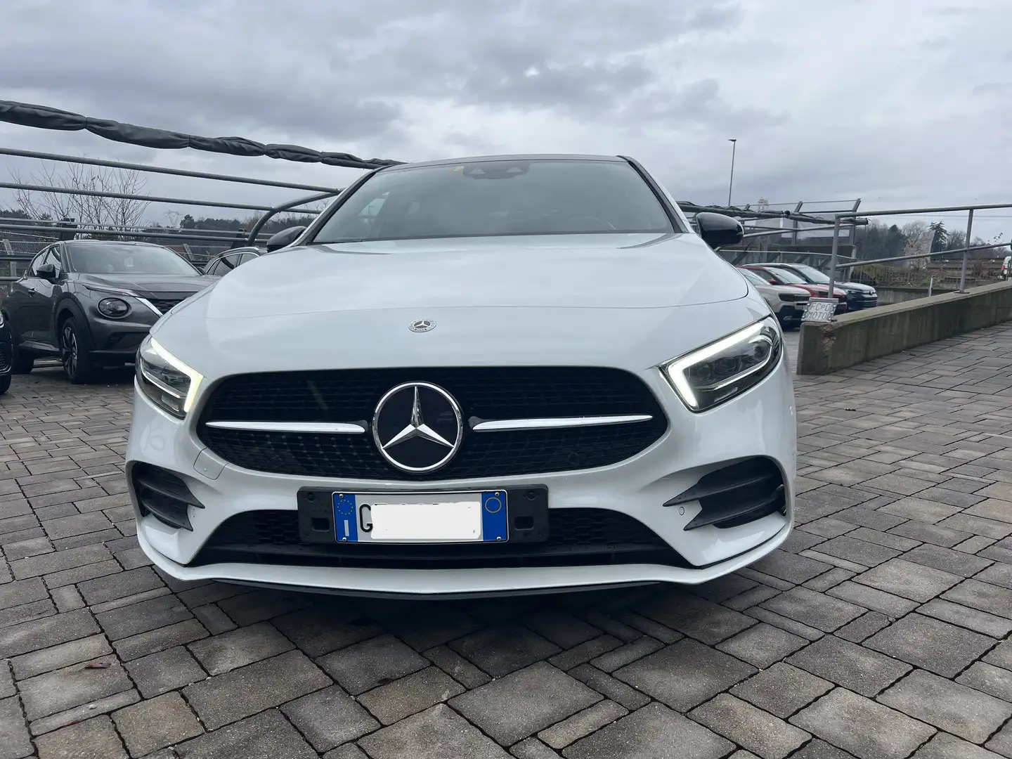 Mercedes-Benz A 180 Classe A - W177 2018 d Premium Night edition auto Bianco - 2